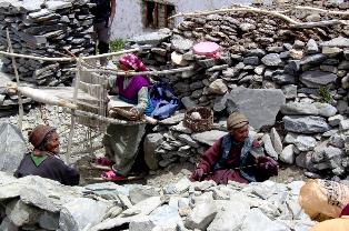 spiti weavers himachal