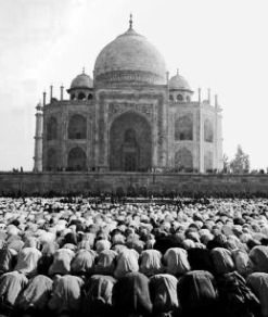 Id Namaz, Taj India