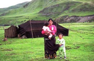 Women from Amdo Province